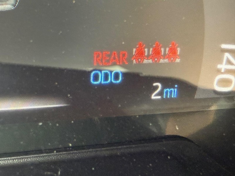 Toyota RAV4 Vehicle Image 18
