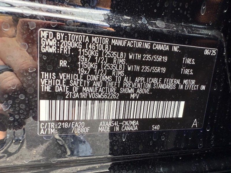 Toyota RAV4 Vehicle Image 21