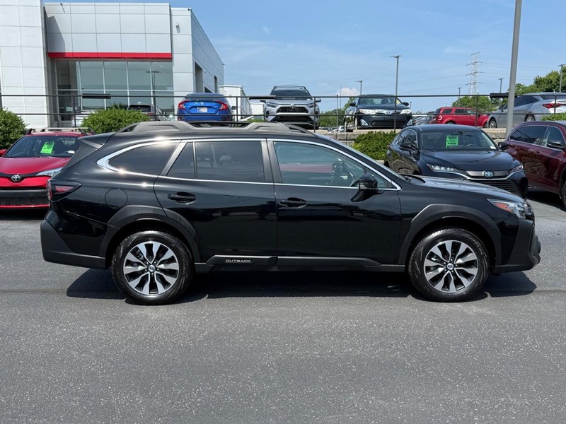Subaru Outback Vehicle Image 02