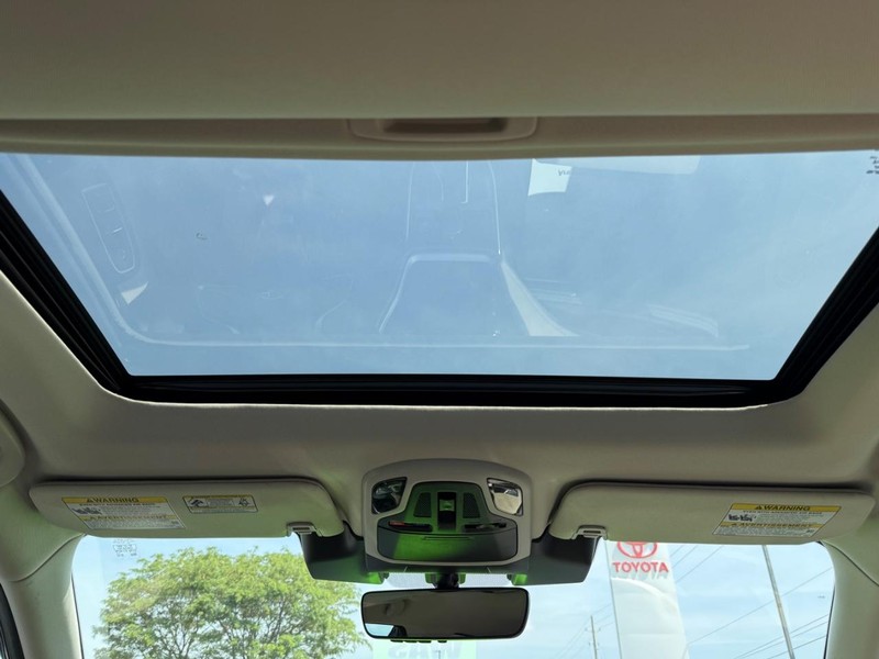 Subaru Outback Vehicle Image 12