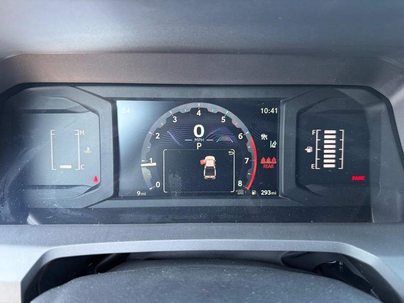 Toyota Tacoma 4WD Vehicle Image 16