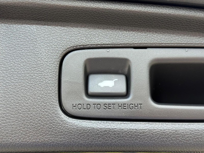 Honda CR-V Vehicle Image 08