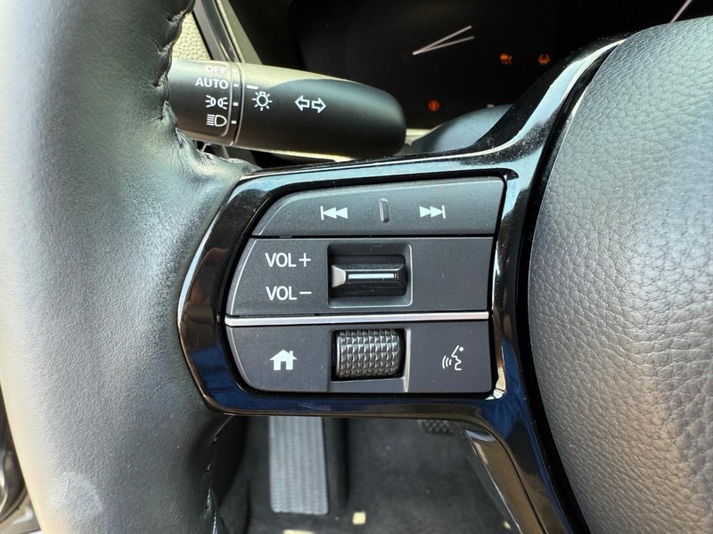 Honda CR-V Vehicle Image 15
