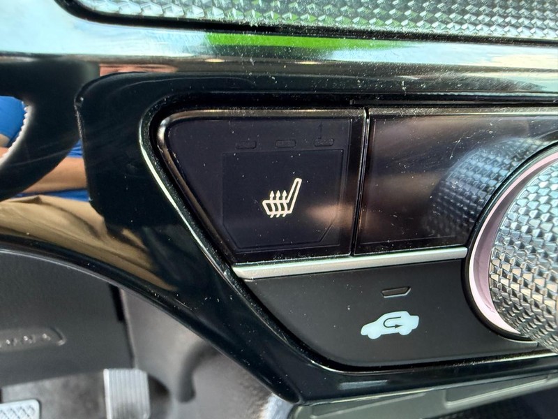 Honda CR-V Vehicle Image 18