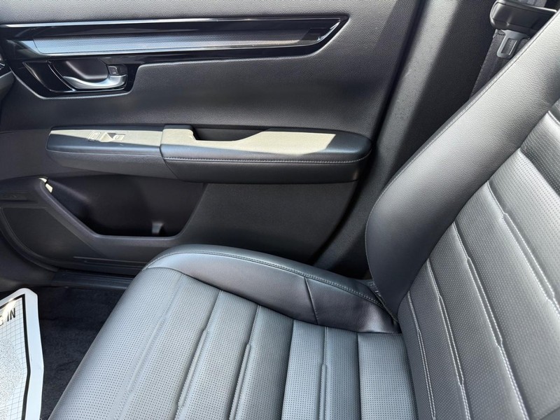 Honda CR-V Vehicle Image 22