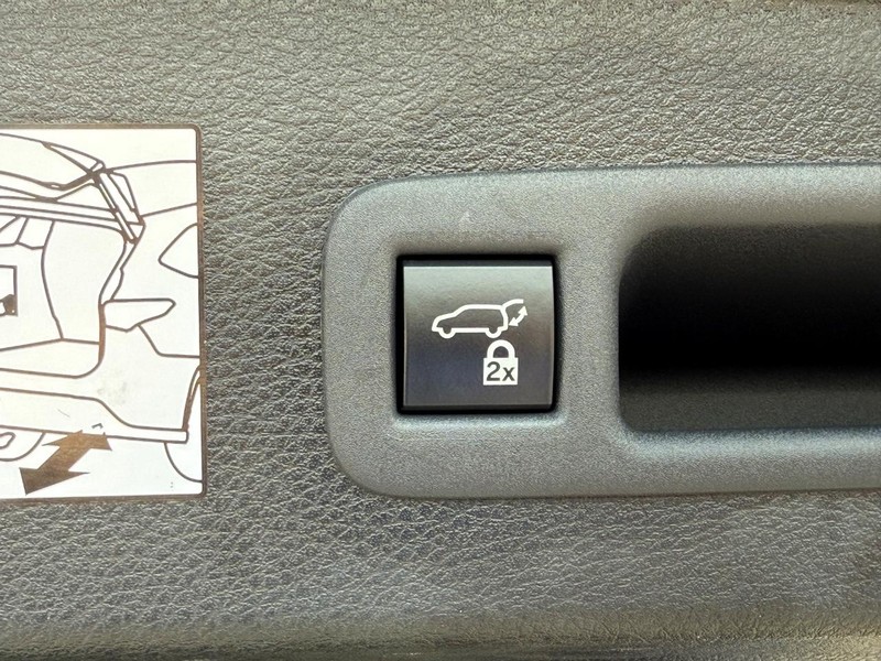 Toyota Sienna Vehicle Image 08