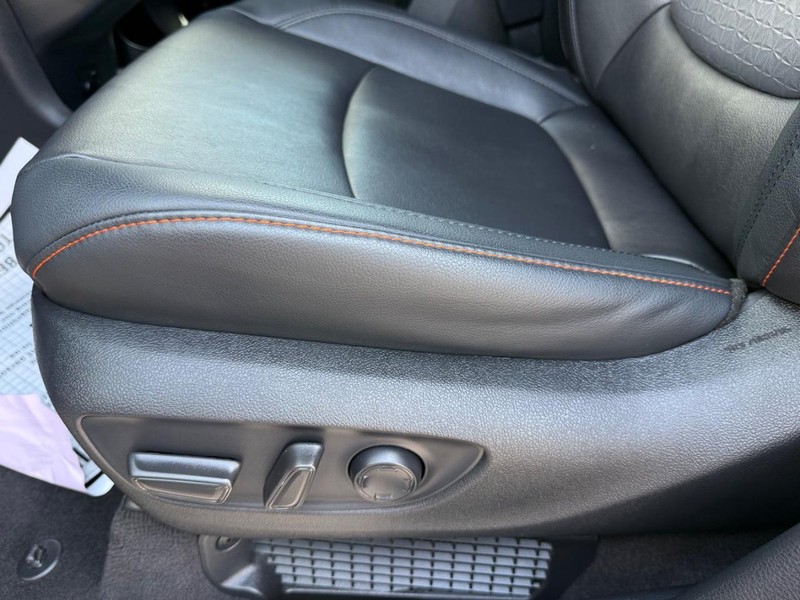 Toyota Sienna Vehicle Image 29