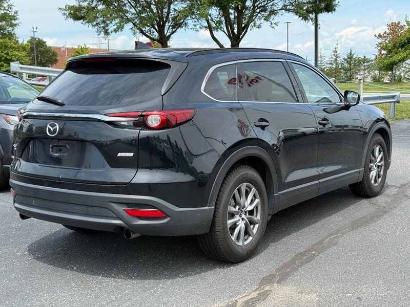 Mazda CX-9 Vehicle Image 03