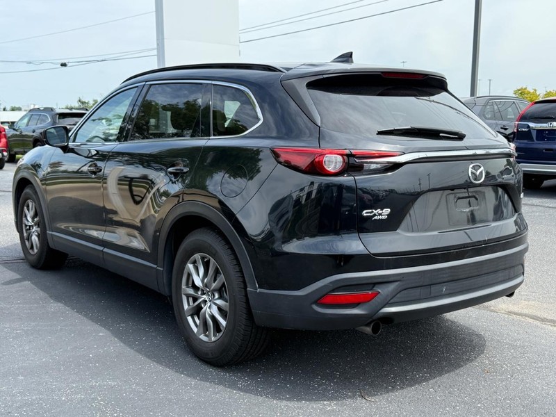 Mazda CX-9 Vehicle Image 05