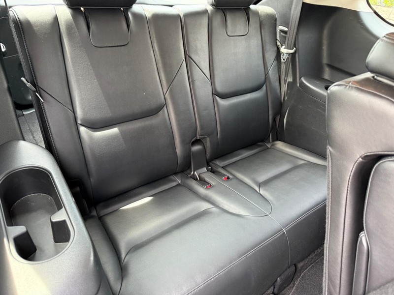 Mazda CX-9 Vehicle Image 10
