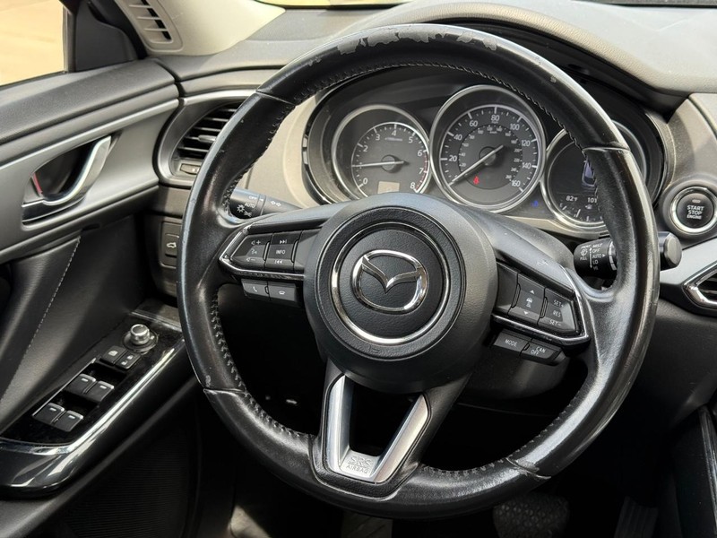 Mazda CX-9 Vehicle Image 13