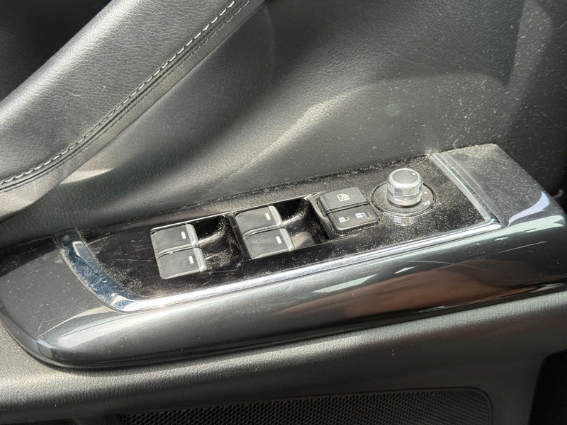 Mazda CX-9 Vehicle Image 23