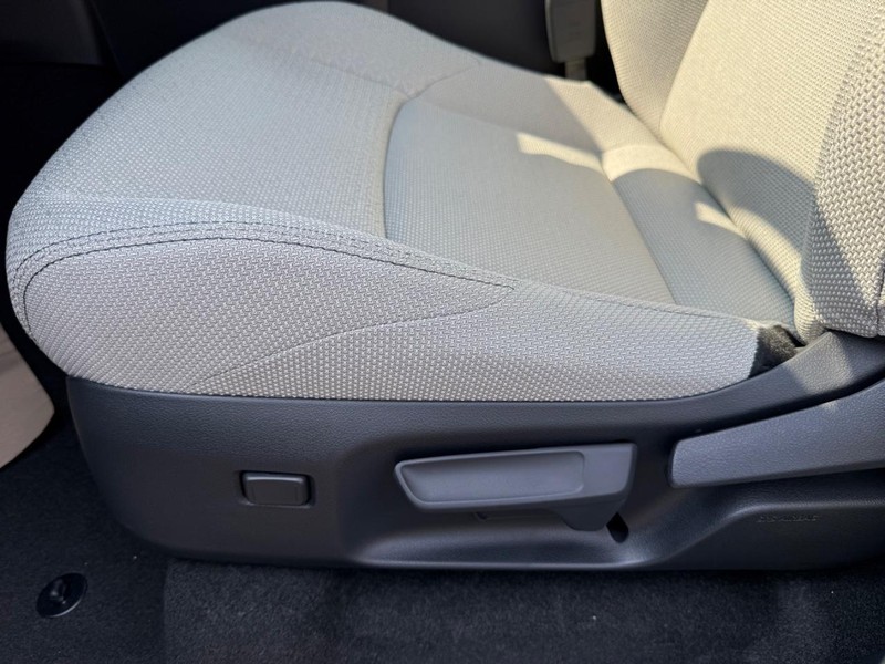 Toyota 4Runner Vehicle Image 18