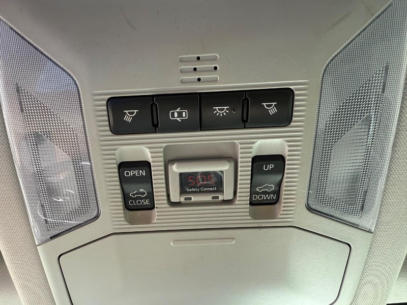 Toyota RAV4 Vehicle Image 23