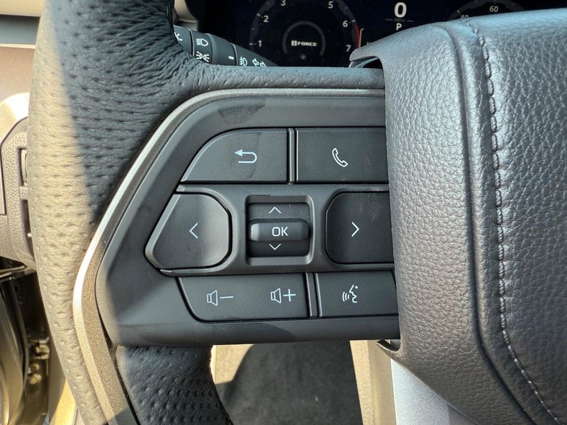Toyota Tacoma 4WD Hybrid Vehicle Image 07