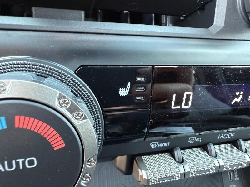 Toyota Tacoma 4WD Hybrid Vehicle Image 10