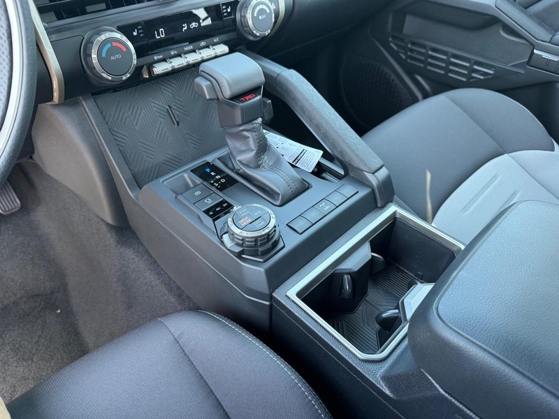 Toyota Tacoma 4WD Hybrid Vehicle Image 14