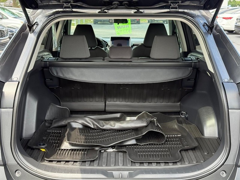 Toyota RAV4 Vehicle Image 07