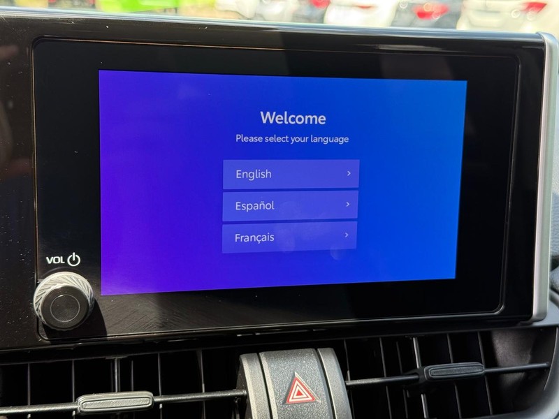 Toyota RAV4 Vehicle Image 16