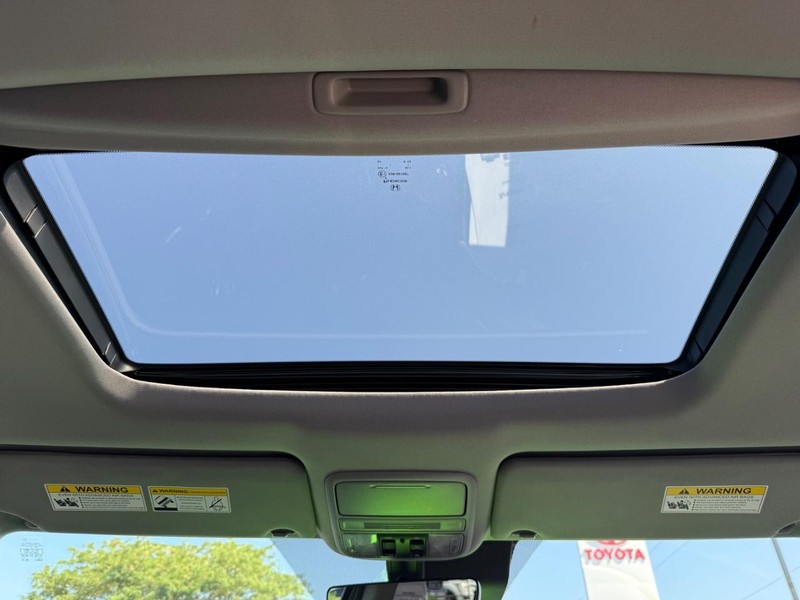 Honda Pilot Vehicle Image 13