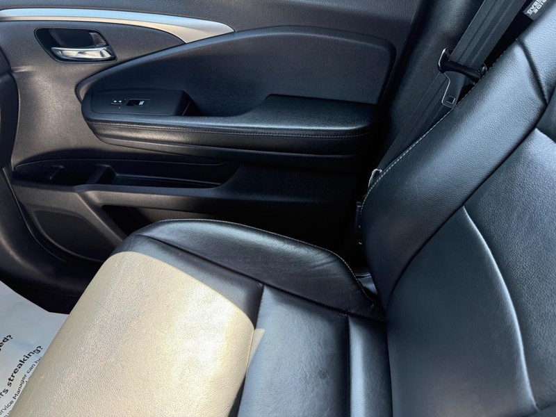 Honda Pilot Vehicle Image 24