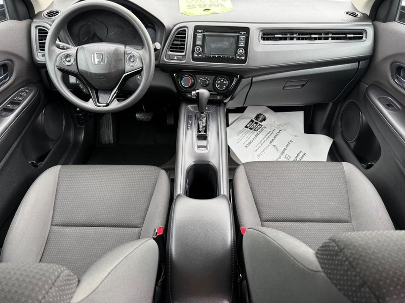 Honda HR-V Vehicle Image 11