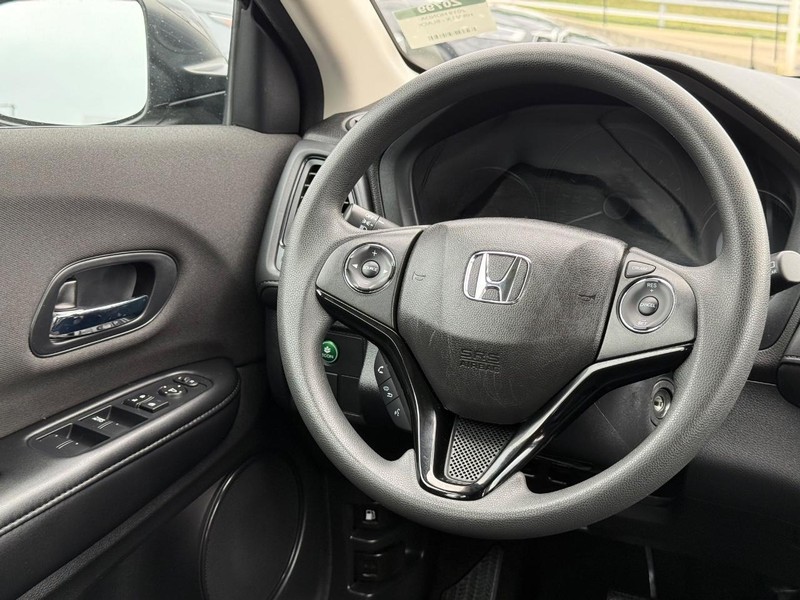 Honda HR-V Vehicle Image 12