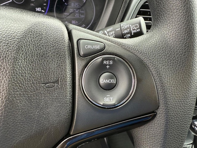 Honda HR-V Vehicle Image 14