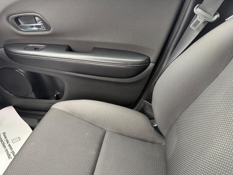 Honda HR-V Vehicle Image 19