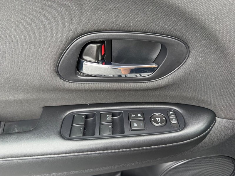 Honda HR-V Vehicle Image 22