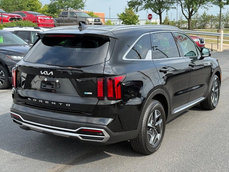 Kia Sorento Hybrid Vehicle Image 03