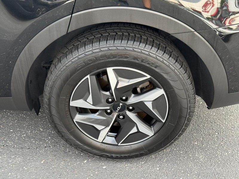Kia Sorento Hybrid Vehicle Image 06