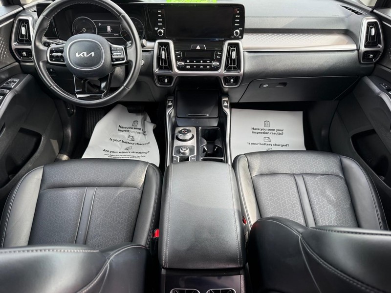 Kia Sorento Hybrid Vehicle Image 11