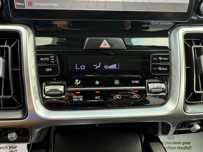 Kia Sorento Hybrid Vehicle Image 19