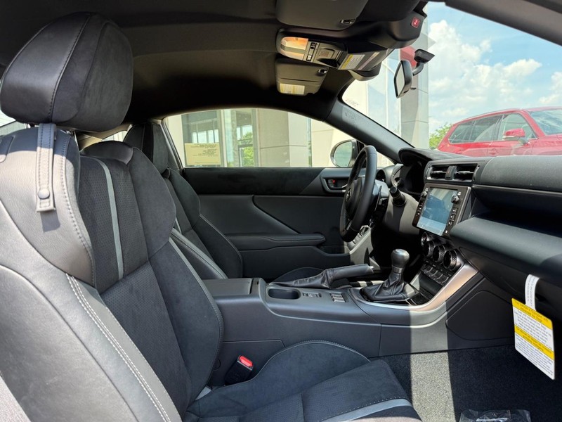 Toyota GR86 Vehicle Image 04
