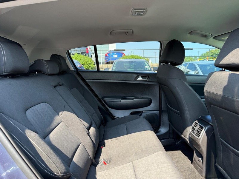 Kia Sportage Vehicle Image 10