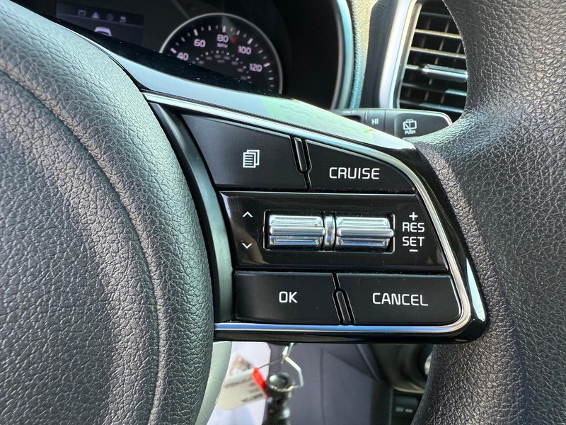 Kia Sportage Vehicle Image 14