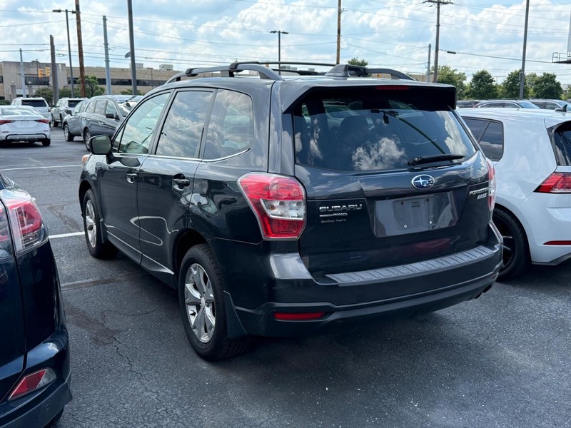 Subaru Forester Vehicle Image 03