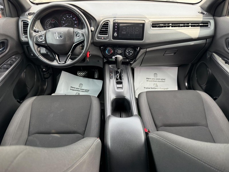 Honda HR-V Vehicle Image 11