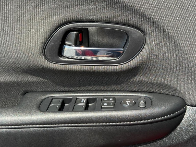 Honda HR-V Vehicle Image 23