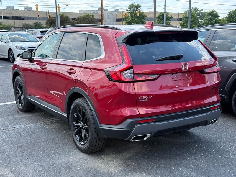 Honda CR-V Hybrid Vehicle Image 03