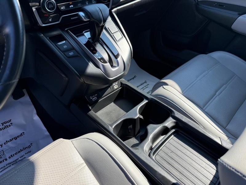 Honda CR-V Vehicle Image 22