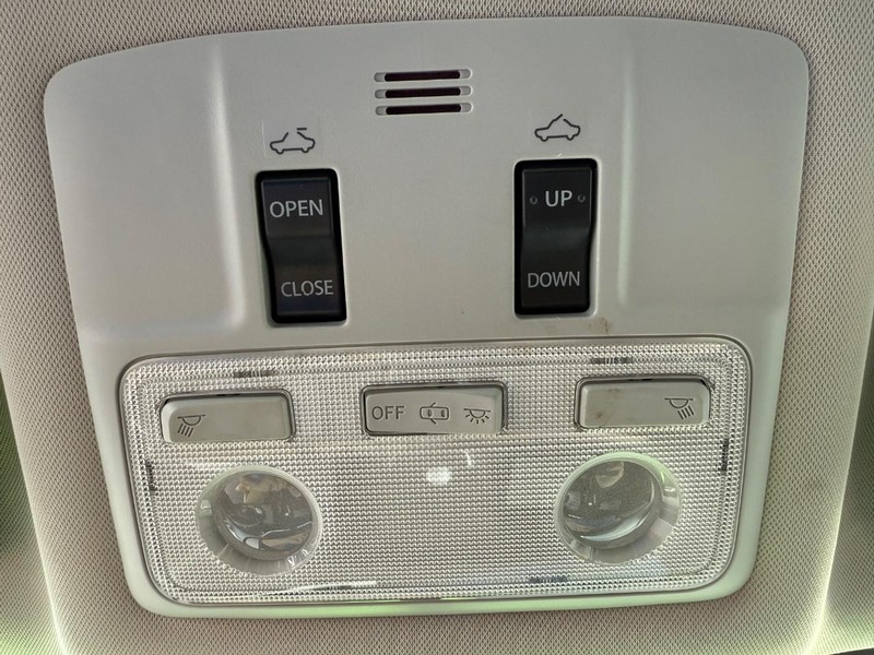 Toyota Corolla Vehicle Image 22