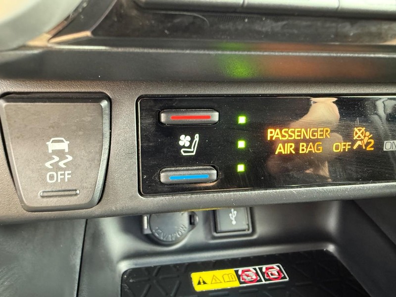 Toyota RAV4 Prime Vehicle Image 18