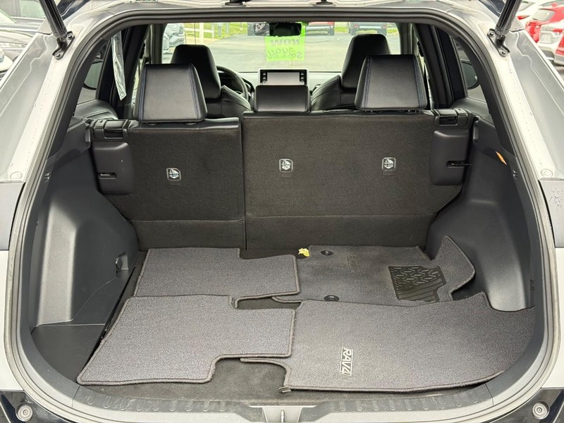 Toyota RAV4 Hybrid Vehicle Image 07