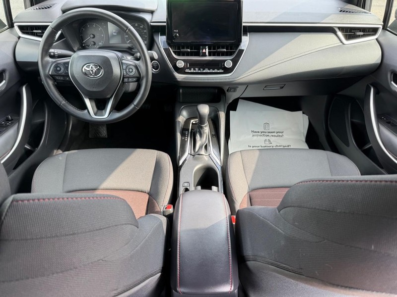 Toyota Corolla Hybrid Vehicle Image 11