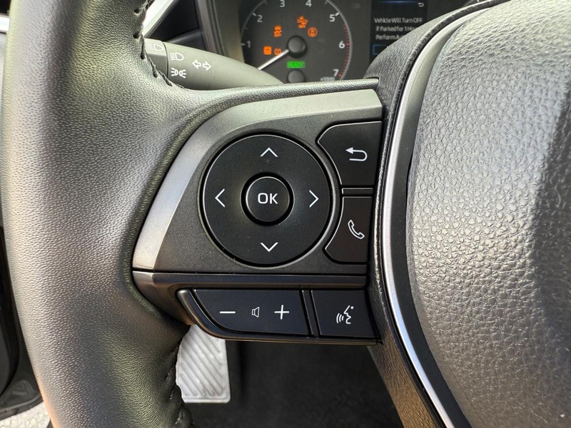 Toyota Corolla Hybrid Vehicle Image 13