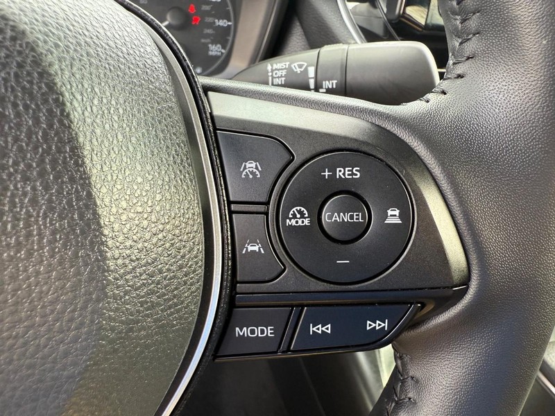 Toyota Corolla Hybrid Vehicle Image 14