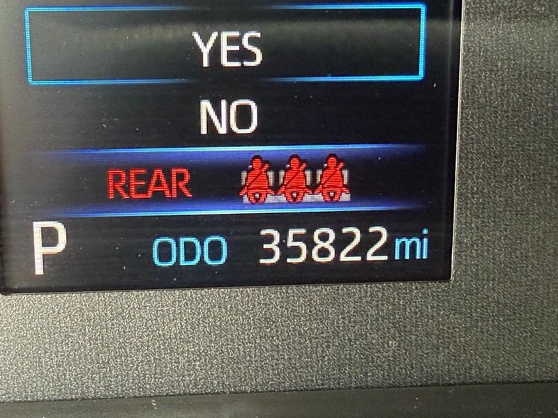 Toyota Corolla Hybrid Vehicle Image 22