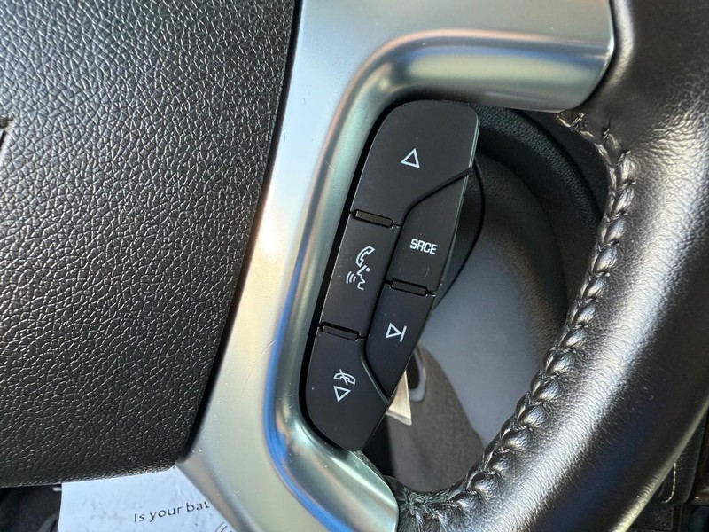 Chevrolet Traverse Vehicle Image 15